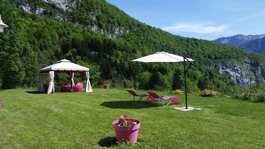 La Maison Sur Les Nuages Hotel Saint-Christophe  Exterior photo