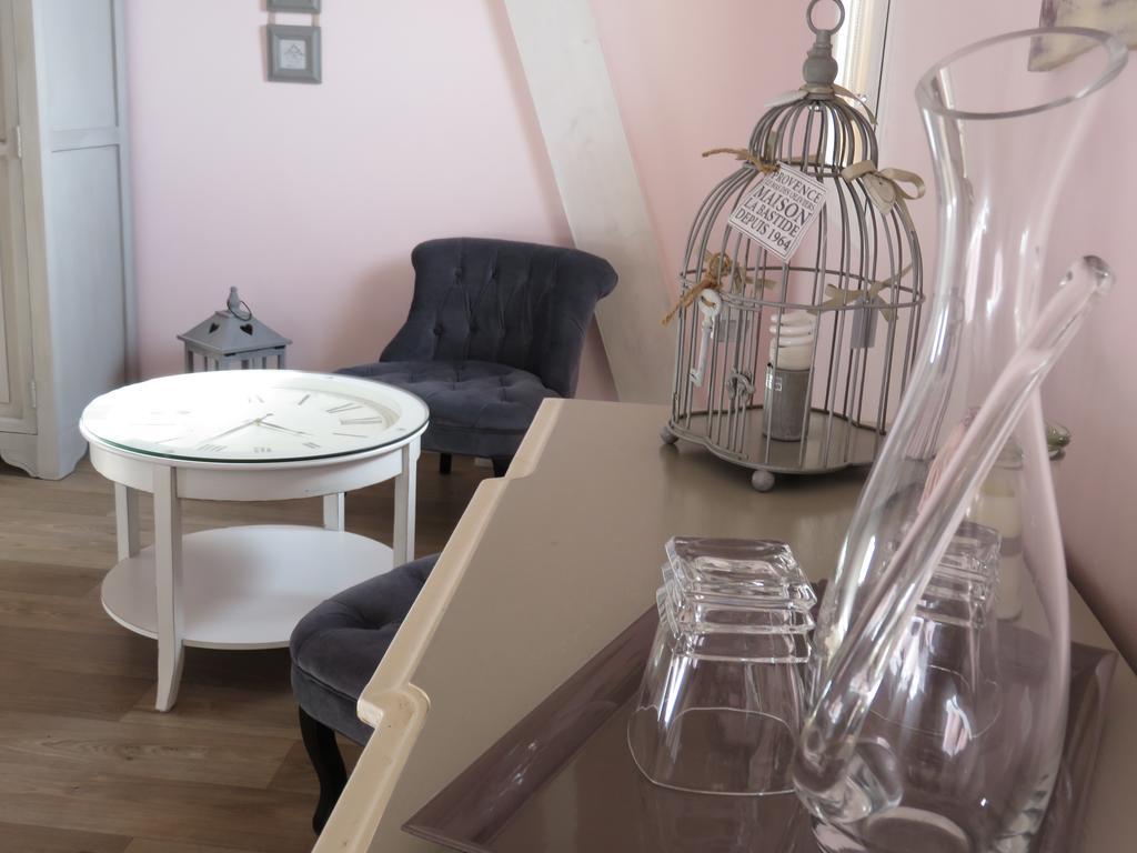La Maison Sur Les Nuages Hotel Saint-Christophe  Room photo
