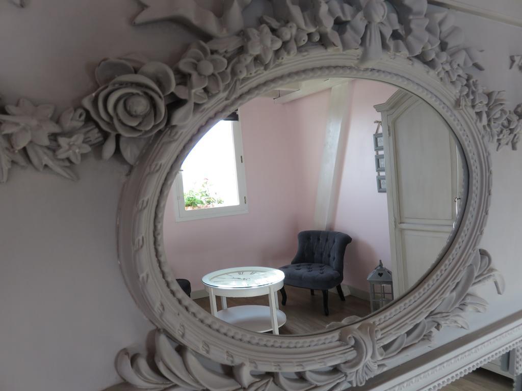 La Maison Sur Les Nuages Hotel Saint-Christophe  Room photo