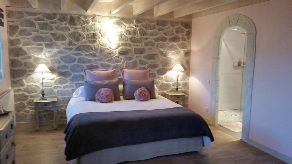 La Maison Sur Les Nuages Hotel Saint-Christophe  Room photo